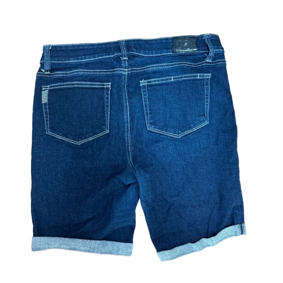 PAIGE Jax Knee Short - Picture 2 of 4